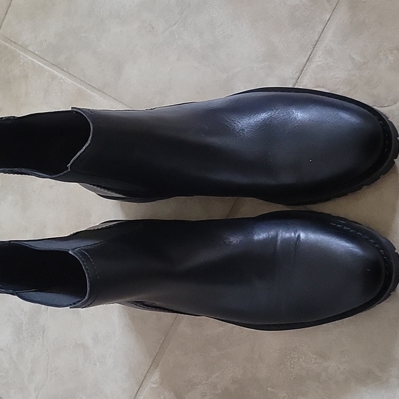 SAM EDELMAN LEATHER BOOTIE SIZE 6 - Picture 2 of 8